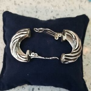 Elegant Silver Hoop Earrings Purchase In SANTA FE BOUTIQUE! NEW!